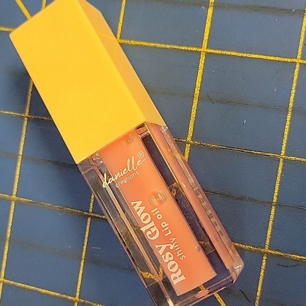 Rosy Glow Shiny Lip Oil by Danielle Creations New 4ml